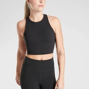 Athleta Conscious Twist Crop